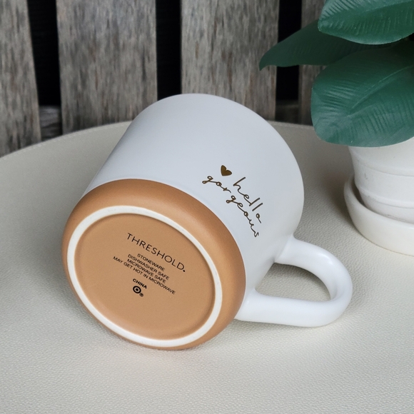 Threshold Elegant White and Tan Mug with Gold Detail Hello Gorgeous - Picture 4 of 5